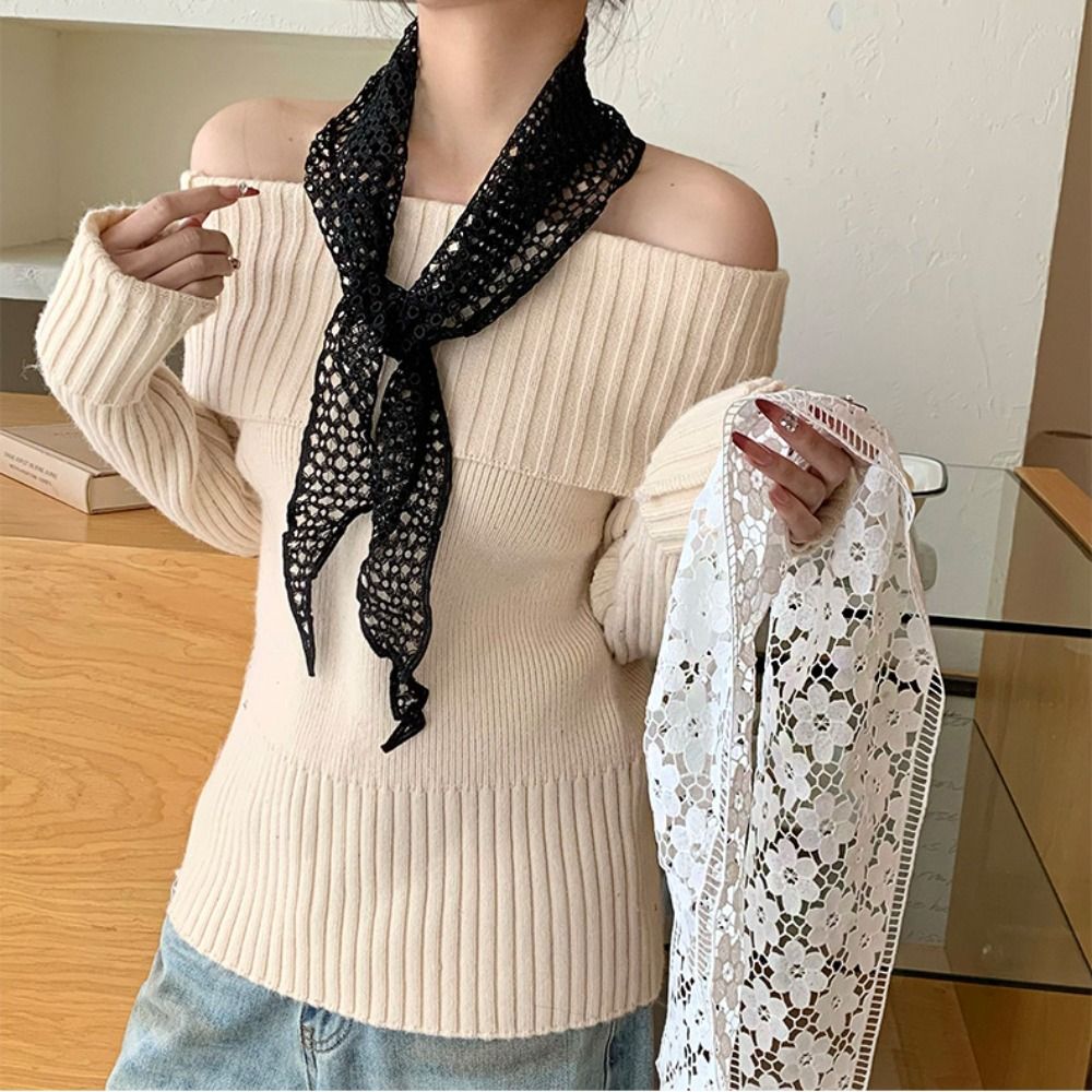 Floral Printed Lace Triangle S - Ethnic Wear ulasan dan harga