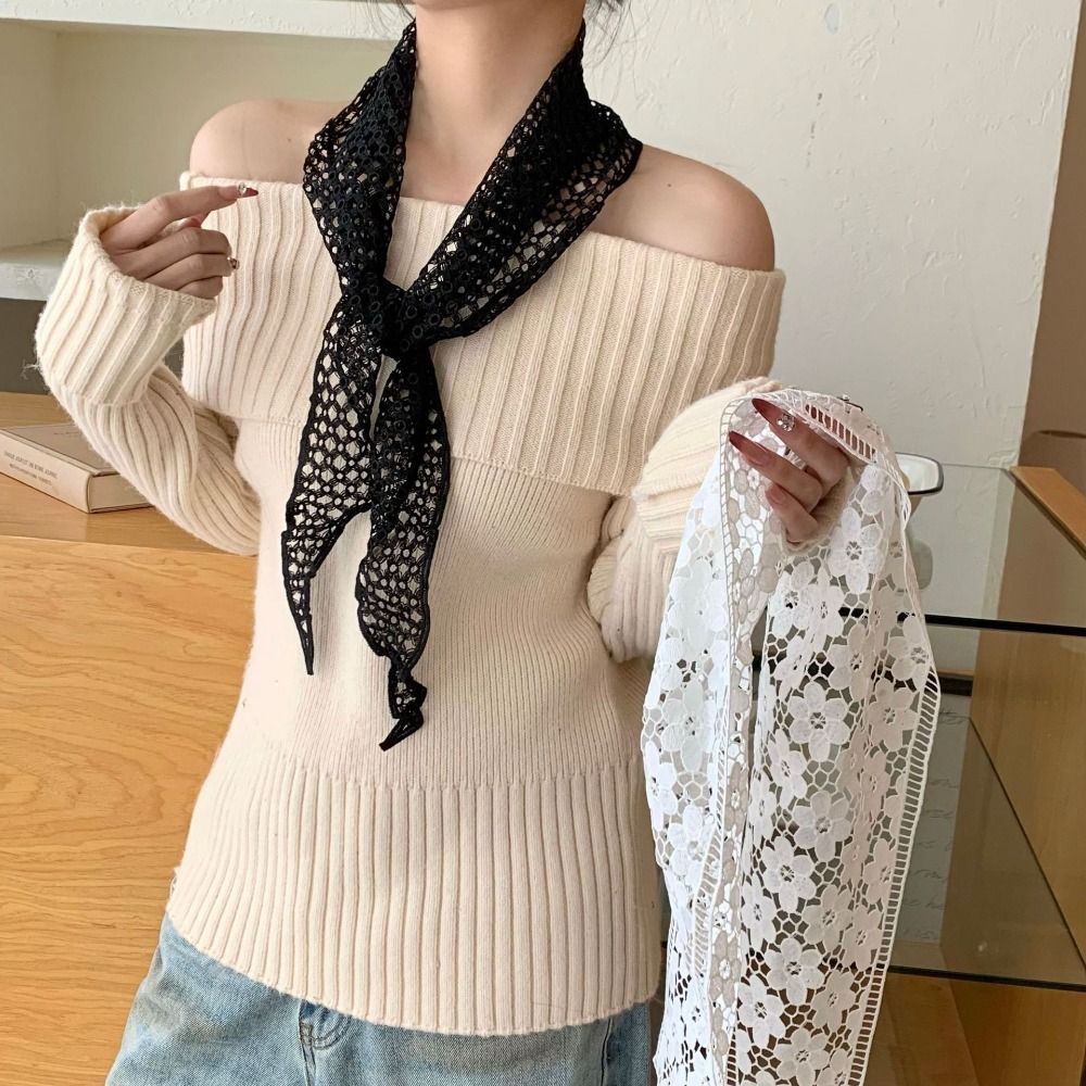 Floral Printed Lace Triangle S - Ethnic Wear ulasan dan harga