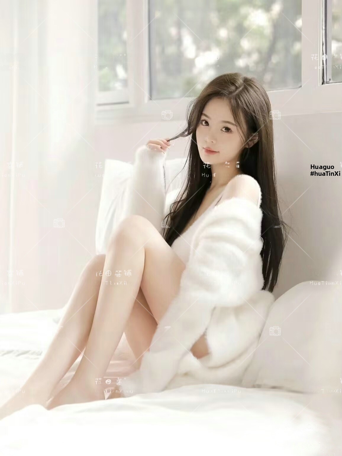 Pure Desire Style Sweater Phot - Ethnic Fashion Shoot ulasan dan harga